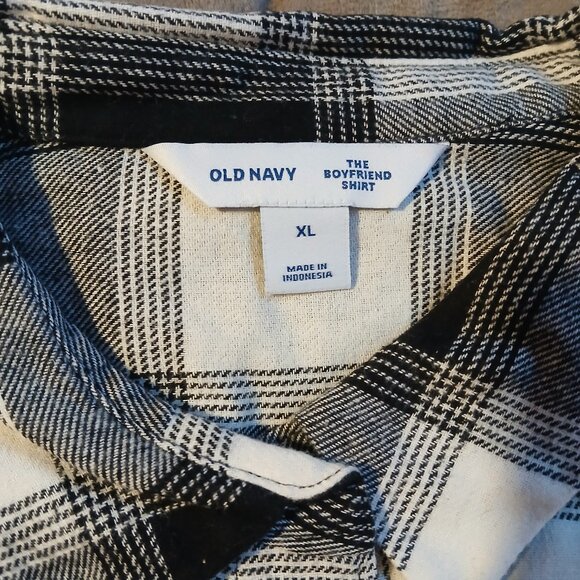 Old Navy Tops - Old Navy Women's Black White Plaid Flannel Button Down Boyfriend Shirt